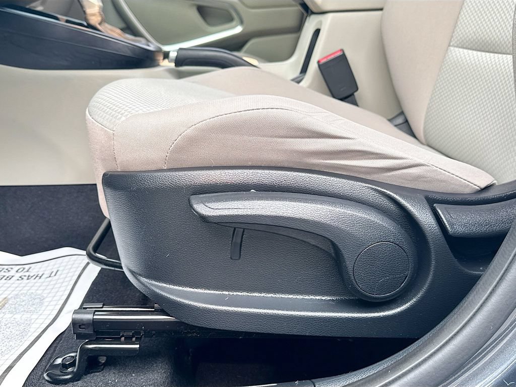 Certified 2022 Kia Soul LX w/ Technology Package FWD image 22