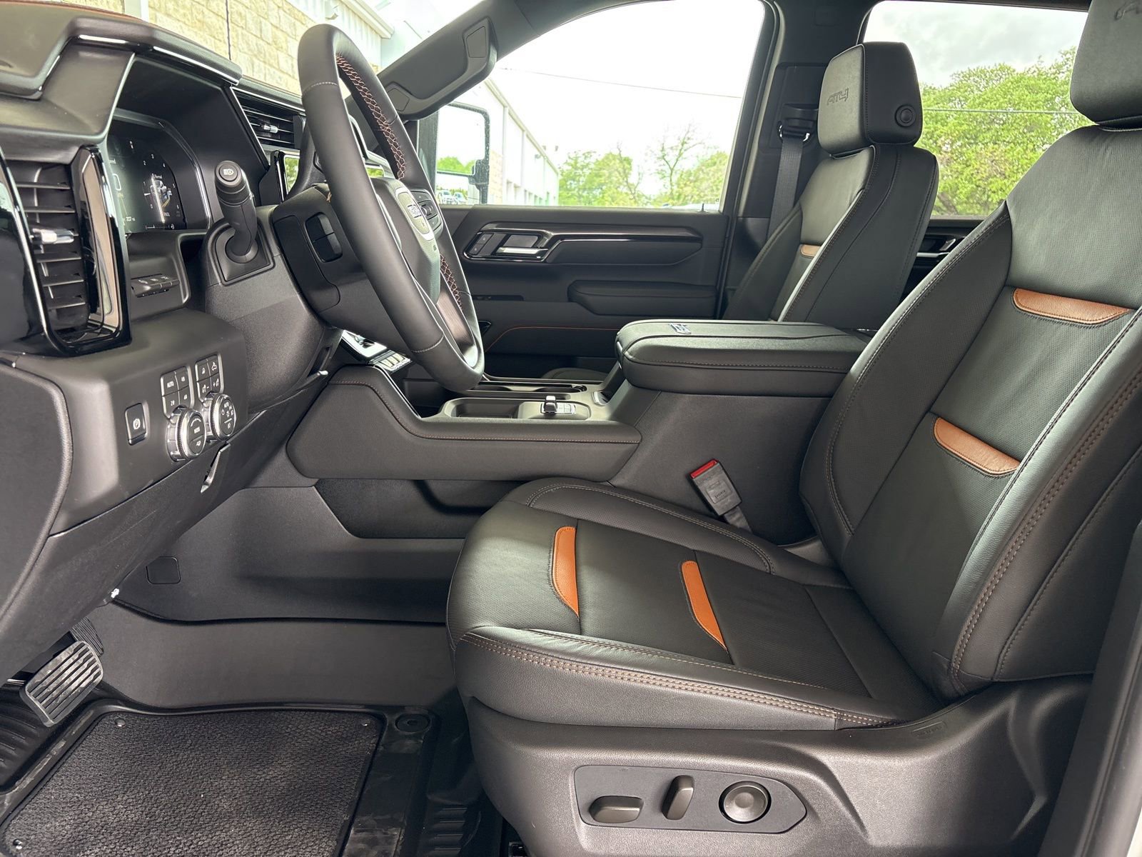 New 2026 GMC Sierra 2500 AT4 image 17