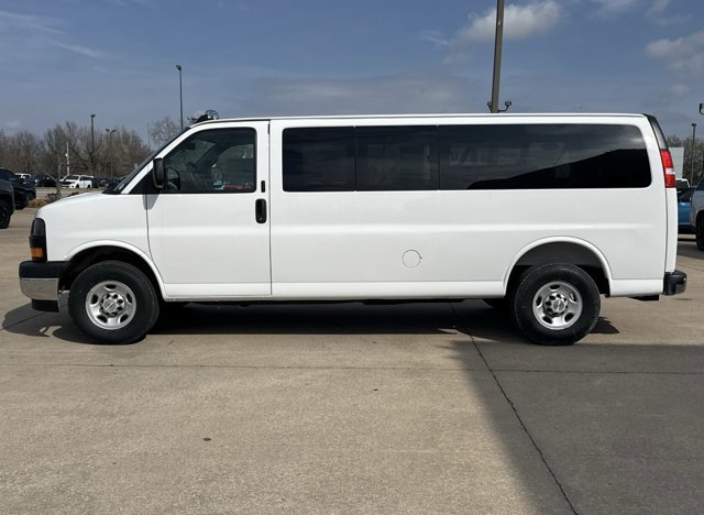 New 2025 Chevrolet Express 3500 LS image 9