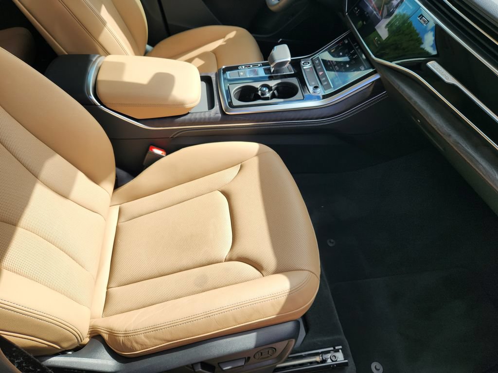 Certified 2025 Audi Q7 3.0T Premium Plus AWD/4WD image 17
