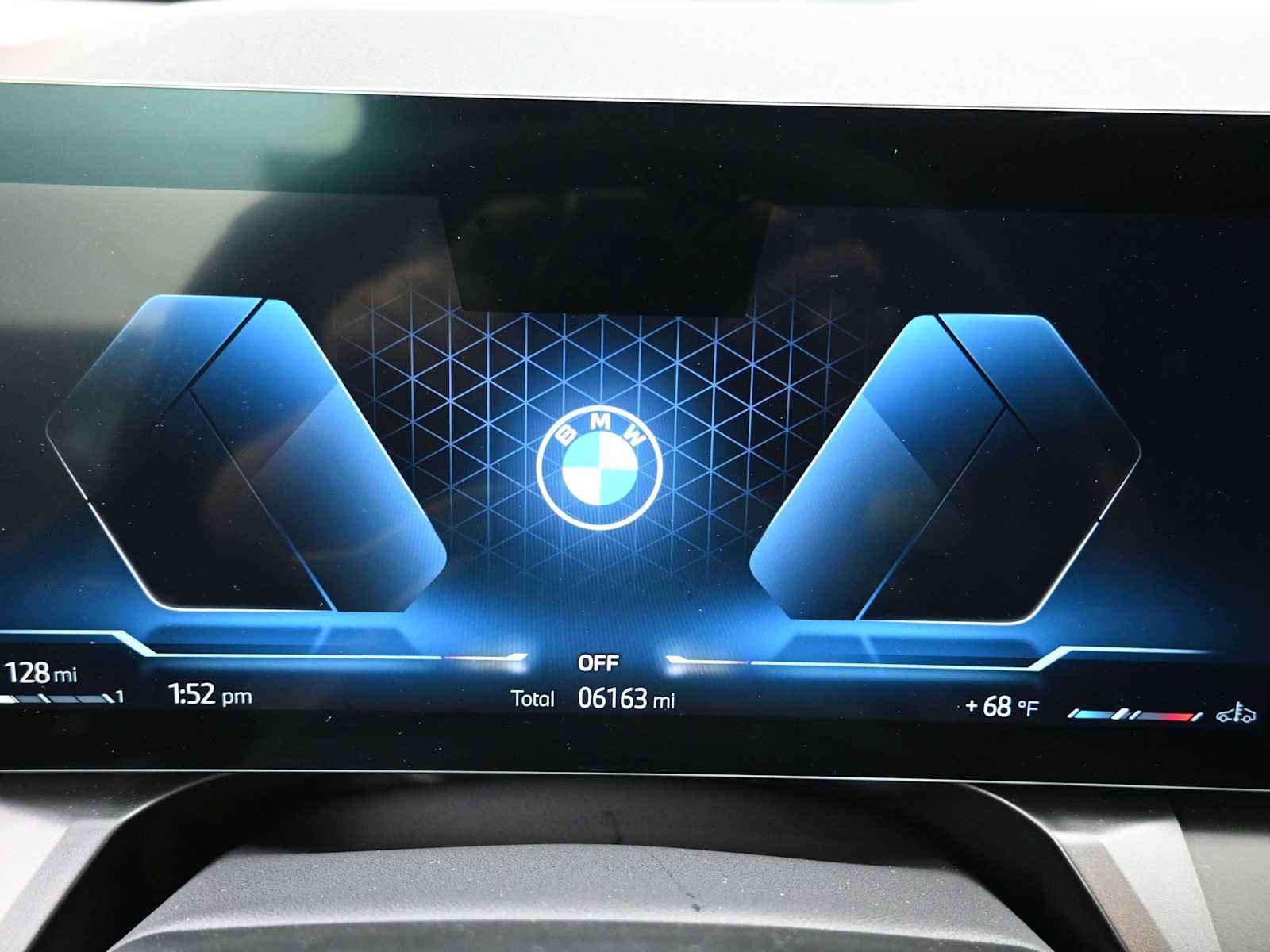 Used 2025 BMW X3 xDrive30i w/ Convenience Package image 12