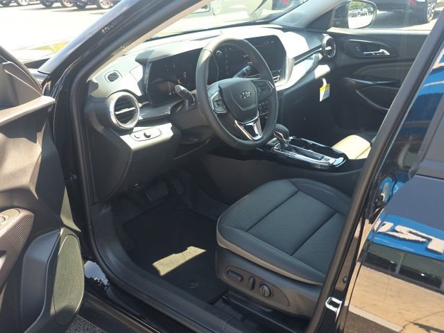 New 2026 Chevrolet Trax ACTIV w/ Driver Confidence Package FWD image 16