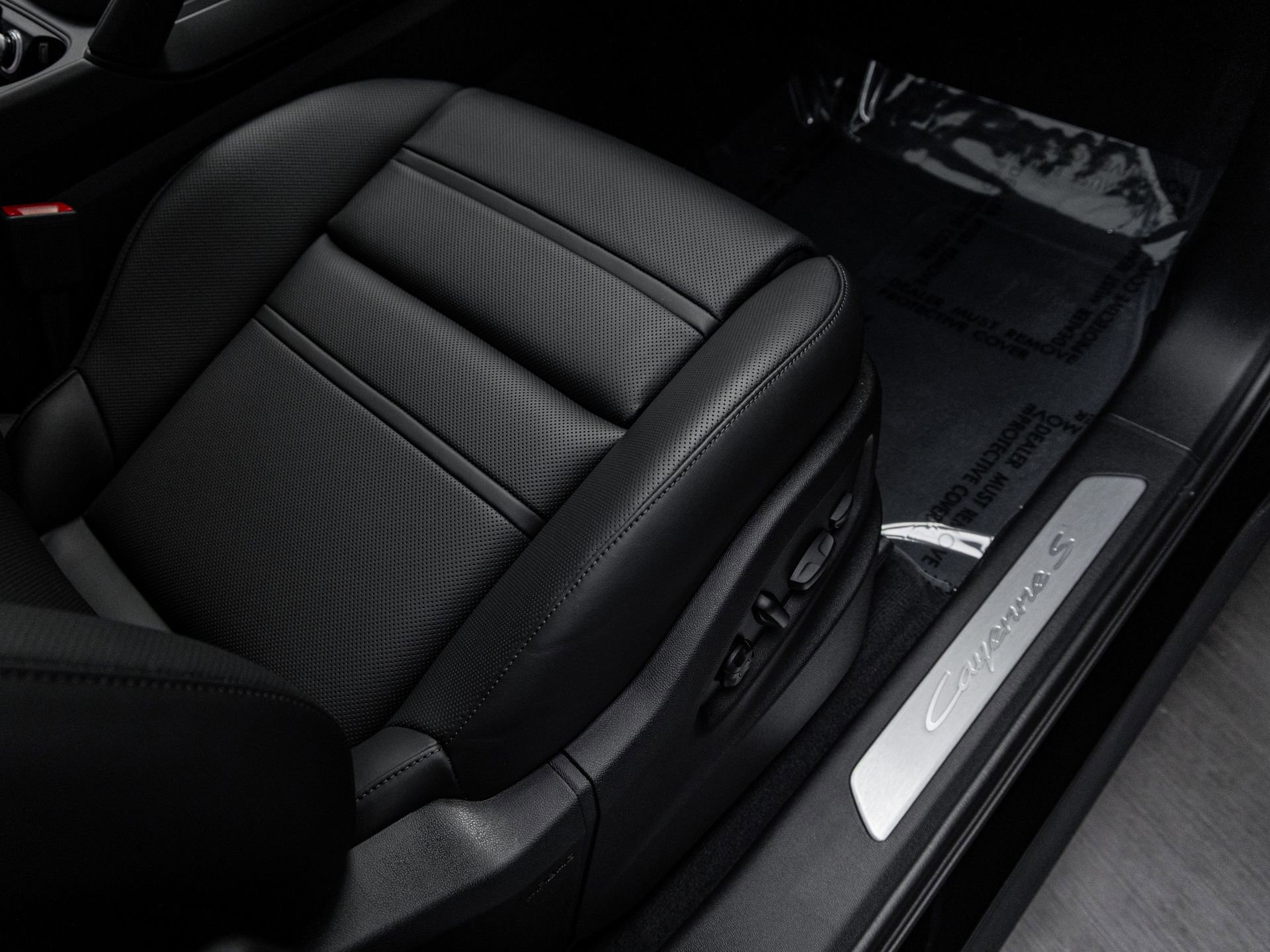 New 2026 Porsche Cayenne S image 37