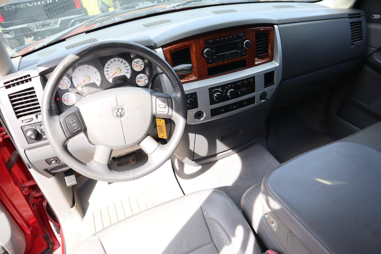 Used 2006 Dodge Ram 2500 Truck Laramie AWD/4WD image 12