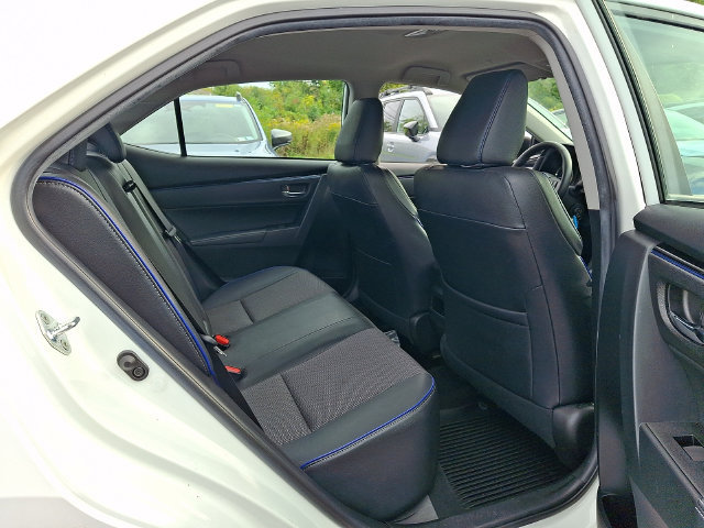 Used 2019 Toyota Corolla SE FWD image 38