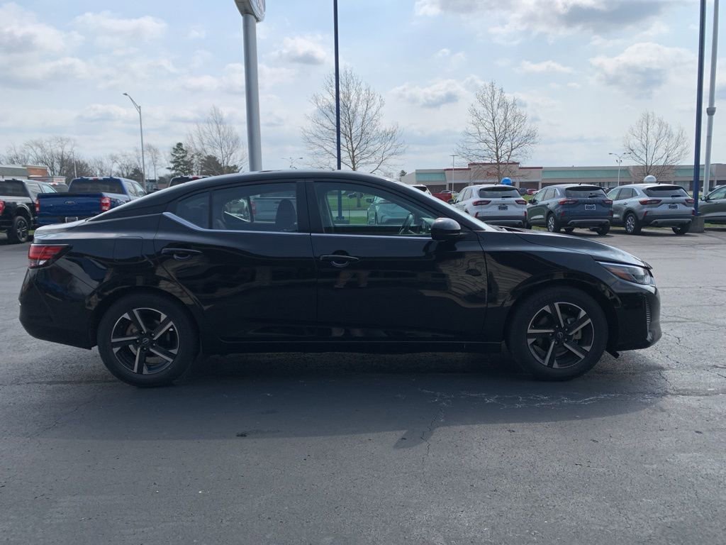 Used 2025 Nissan Sentra SV FWD image 2