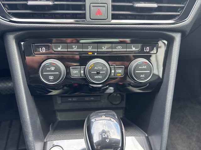 Certified 2023 Volkswagen Taos SEL AWD/4WD image 20