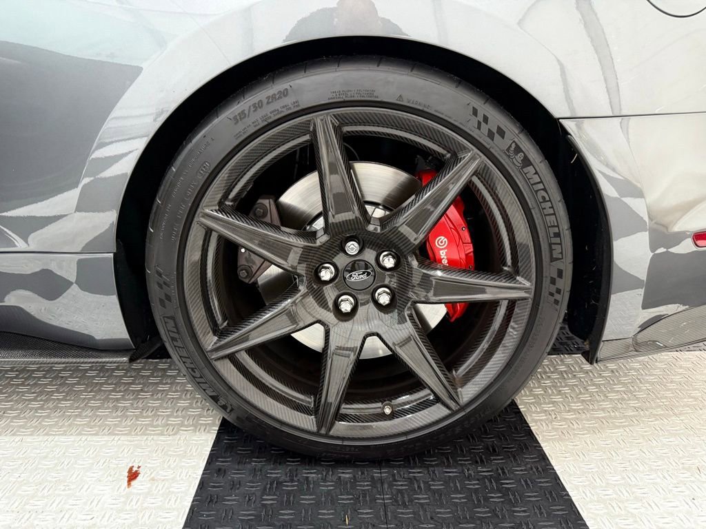 Used 2021 Ford Mustang Shelby GT500 w/ Carbon Fiber Track Pack image 11