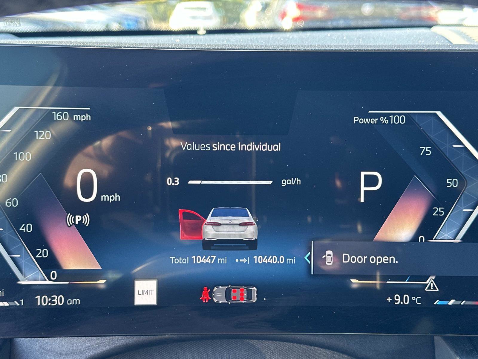 Used 2024 BMW 530i xDrive w/ Convenience Package image 31