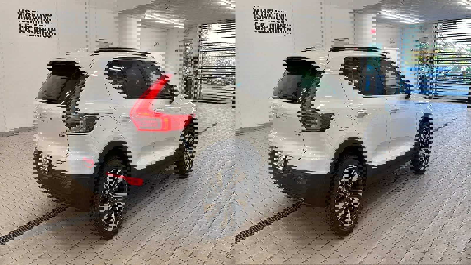 Used 2026 Volvo XC40 B5 Ultra w/ Protection Package Premier image 5