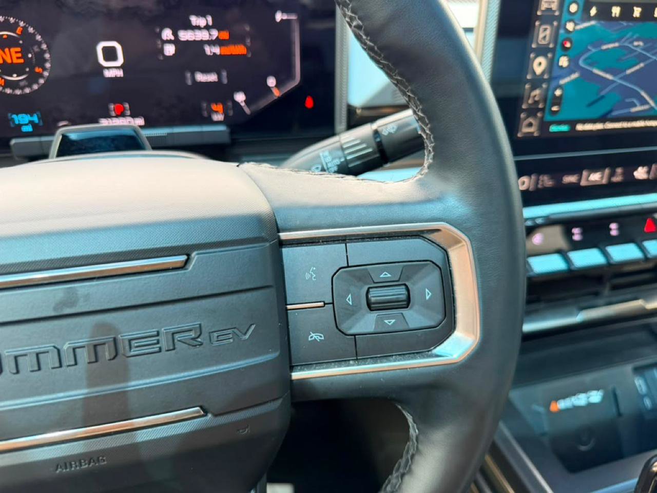 Used 2024 GMC Hummer EV 3X w/ Battery Pack, 24 Module Pack AWD/4WD image 24