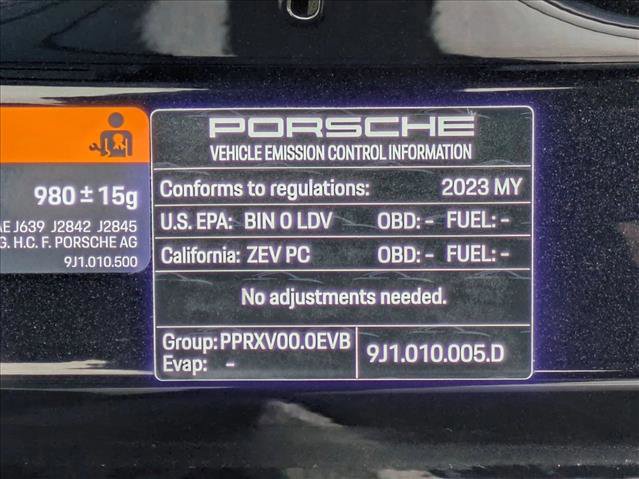 Used 2023 Porsche Taycan image 25