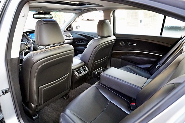 Used 2017 Acura RLX w/ Technology Package image 17