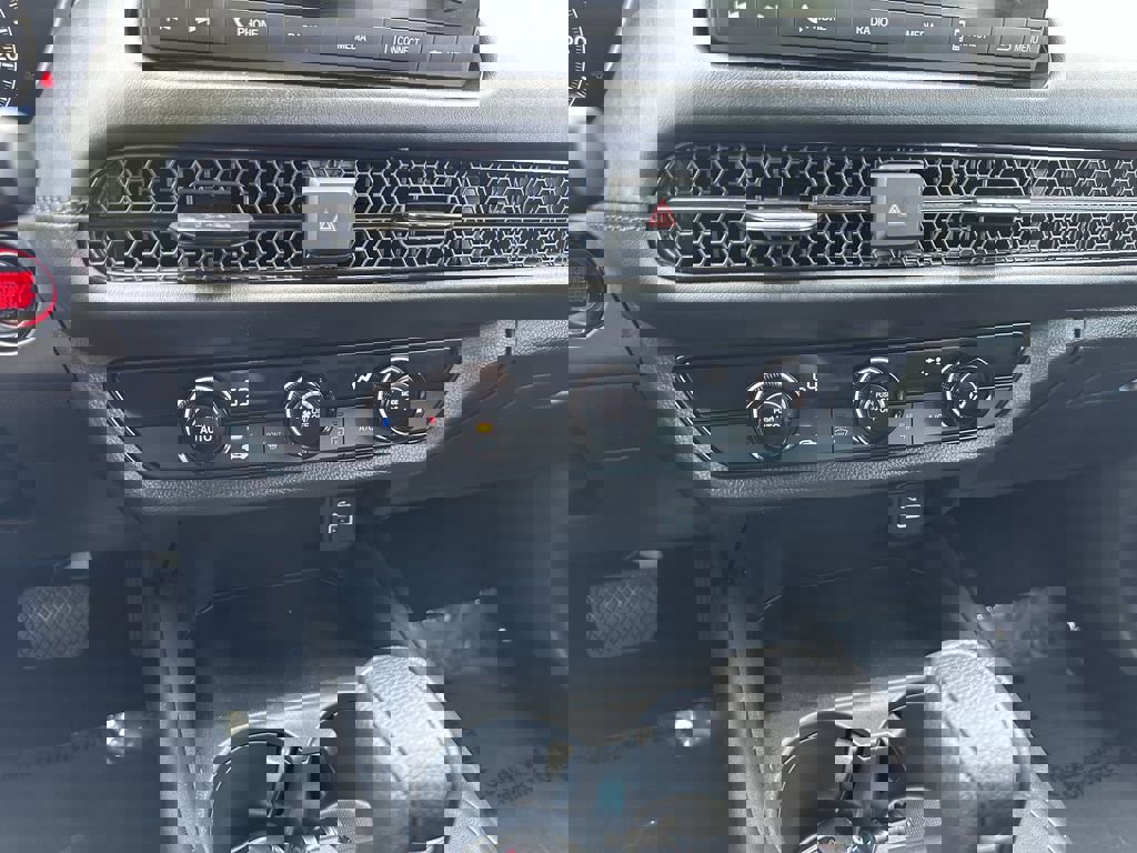 Used 2025 Honda HR-V LX image 24