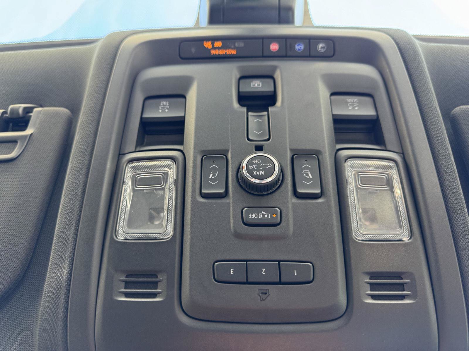 Used 2021 Chevrolet Tahoe High Country AWD/4WD image 29