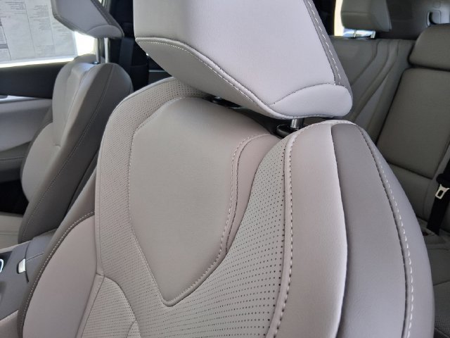 New 2027 INFINITI QX60 Luxe w/ Cargo Package FWD image 17