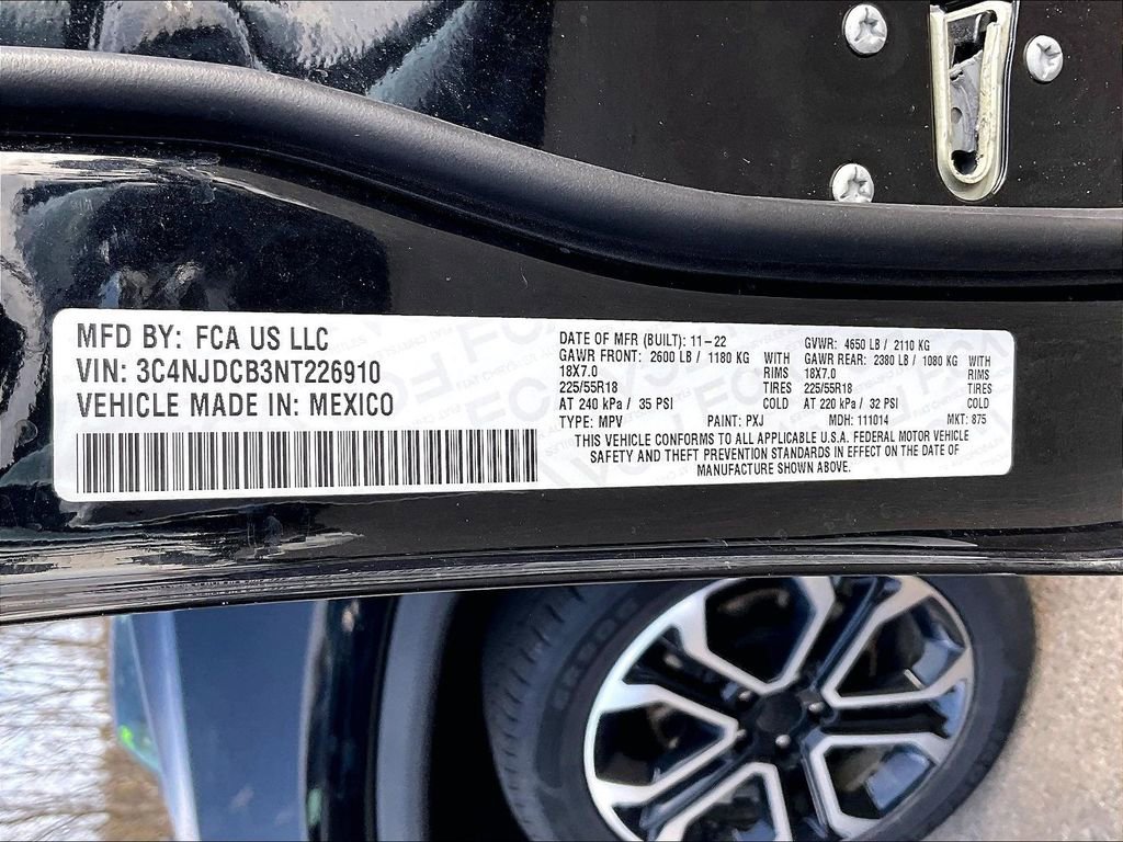 Used 2022 Jeep Compass Limited image 31