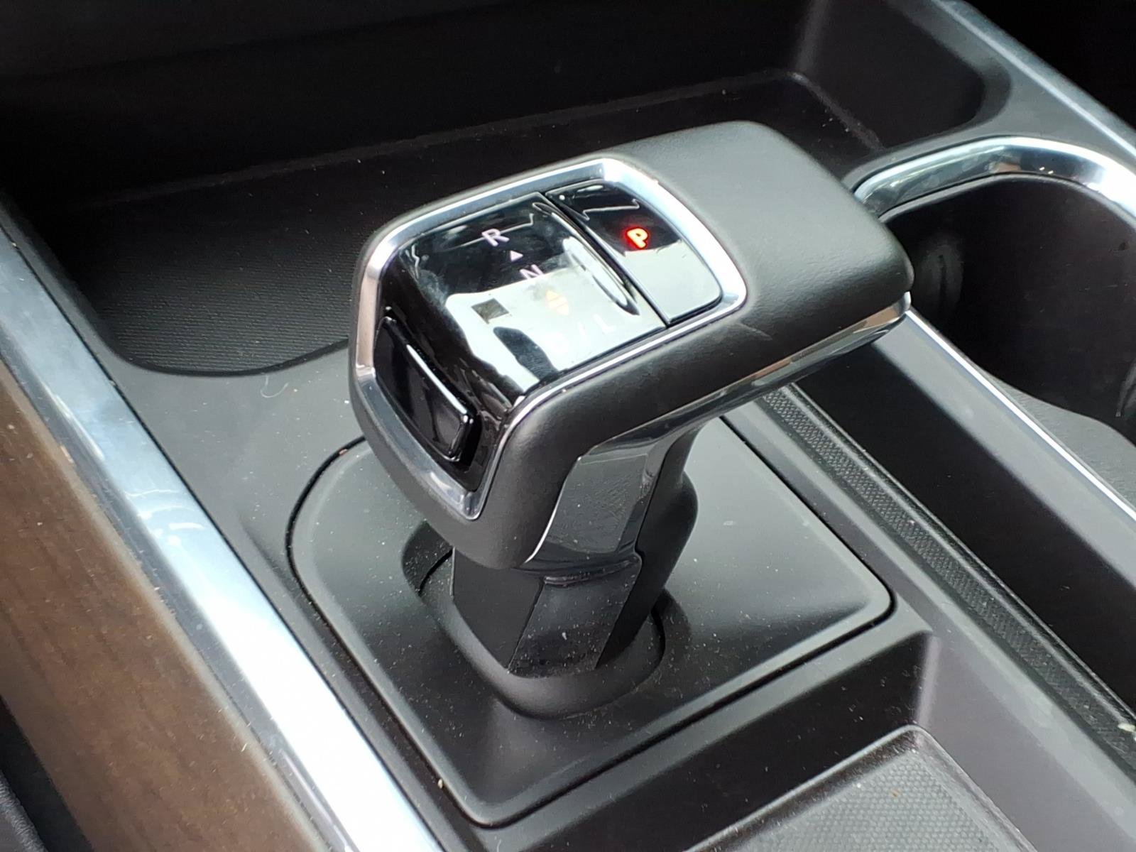 Used 2024 Chevrolet Silverado 1500 High Country w/ High Country Premium Package AWD/4WD image 16