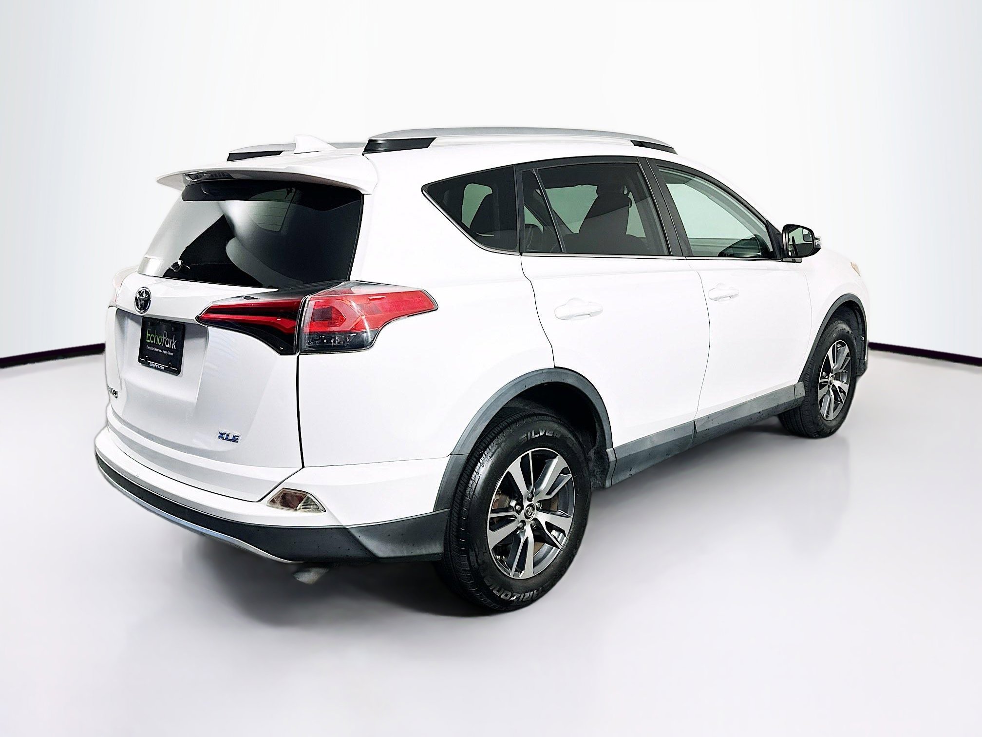 Used 2016 Toyota RAV4 XLE image 9