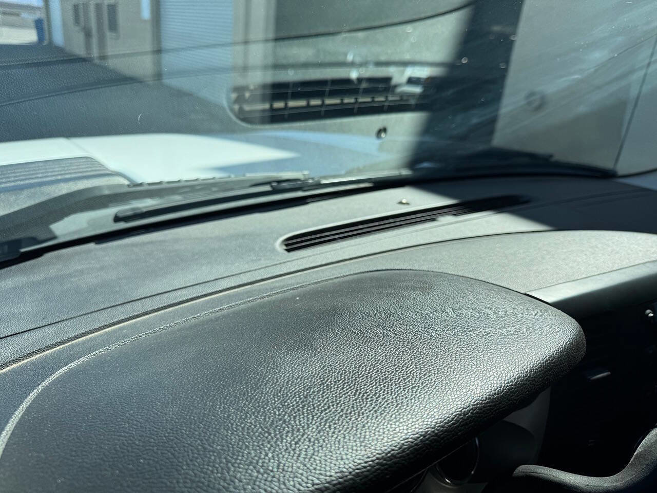 Used 2008 Chevrolet Silverado 2500 LT w/ 1LT Convenience Package AWD/4WD image 33