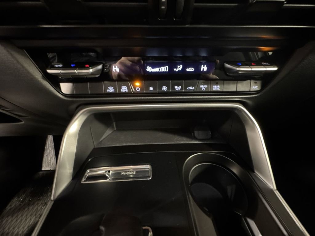 Used 2025 MAZDA CX-90 3.3 Turbo w/ Select Package image 25