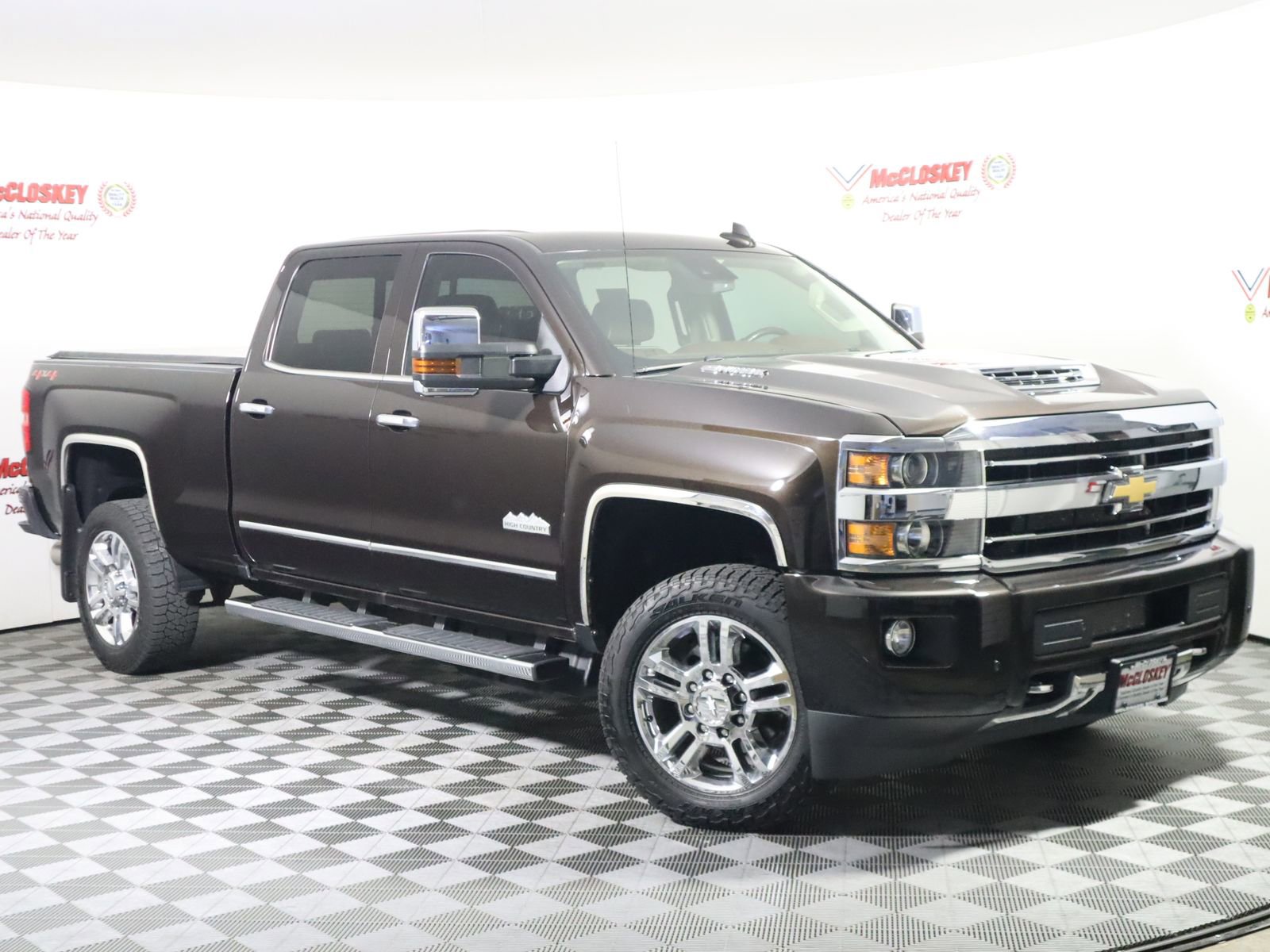 Used 2019 Chevrolet Silverado 2500 High Country w/ Duramax Plus Package AWD/4WD image 2
