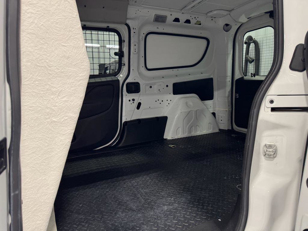 Used 2019 RAM ProMaster City Tradesman SLT image 3