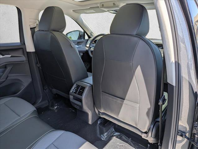 New 2026 Volkswagen Tiguan SE FWD image 29