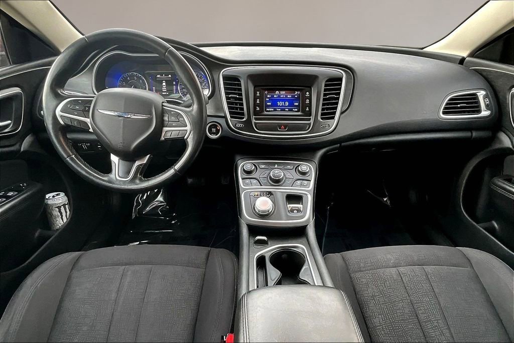 Used 2015 Chrysler 200 Limited w/ Convenience Group image 7