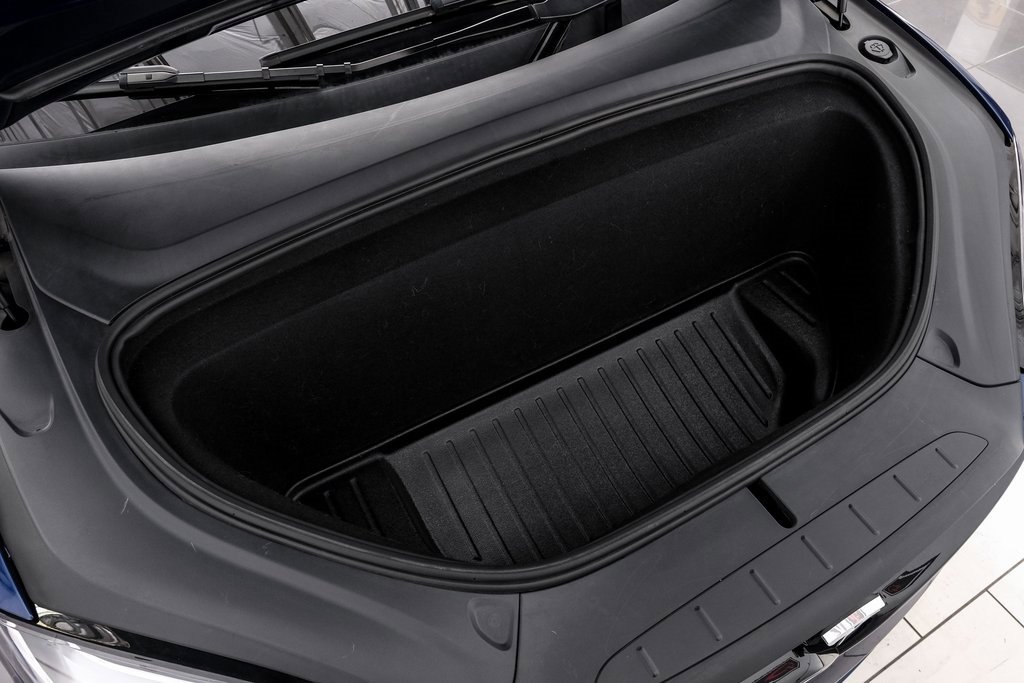 Used 2022 Tesla Model X image 59