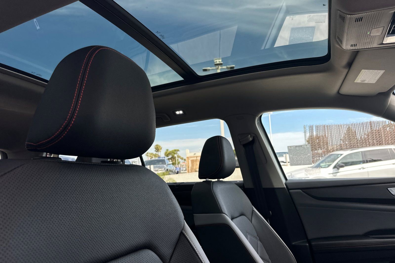 New 2026 Volkswagen Atlas Peak Edition AWD/4WD image 16