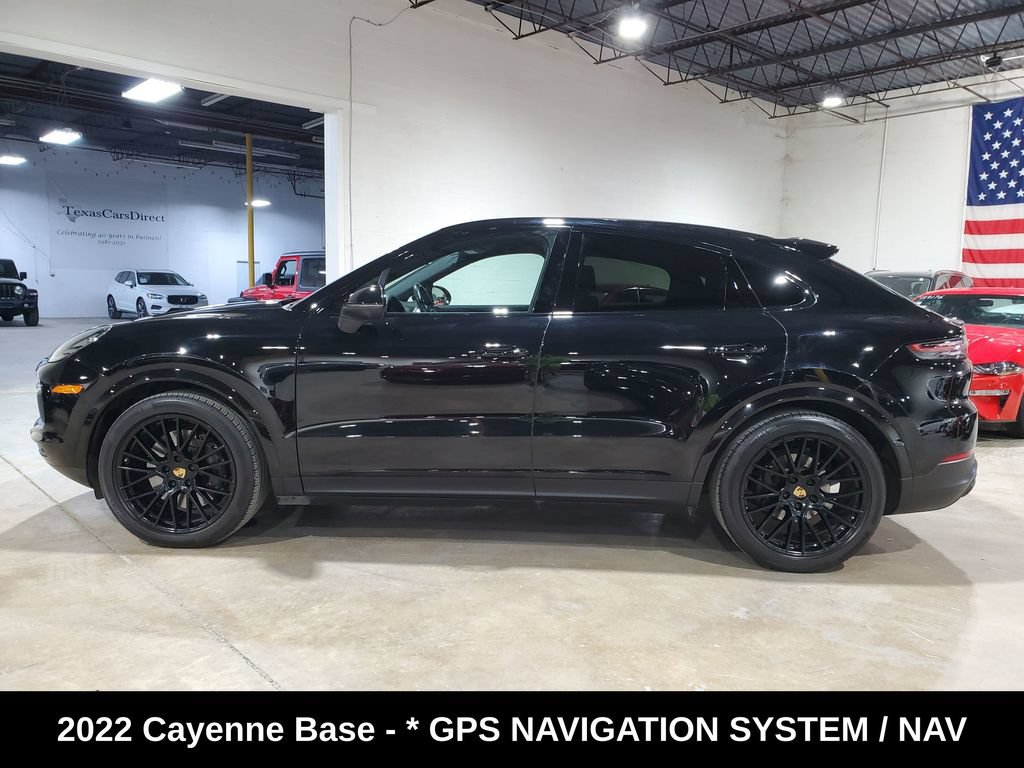 Used 2022 Porsche Cayenne Coupe AWD/4WD image 12