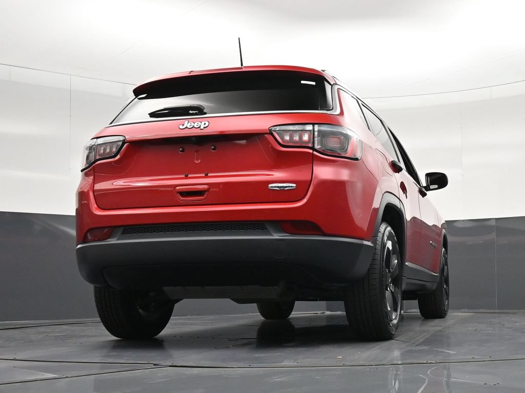 Used 2021 Jeep Compass Latitude FWD image 20