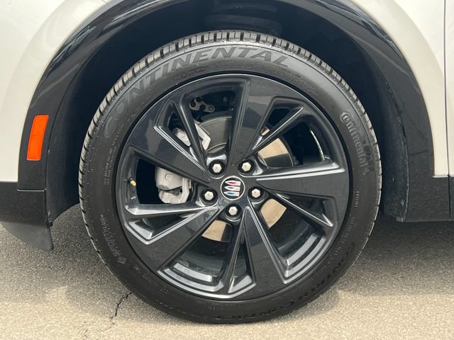 Used 2024 Buick Envision Sport Touring AWD/4WD image 9