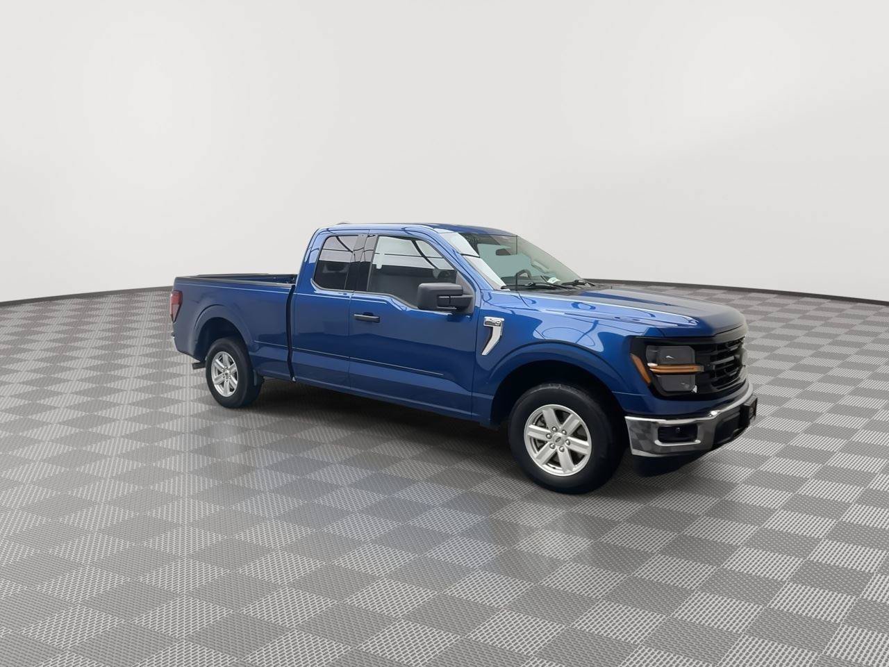 Certified 2025 Ford F150 XLT RWD image 37