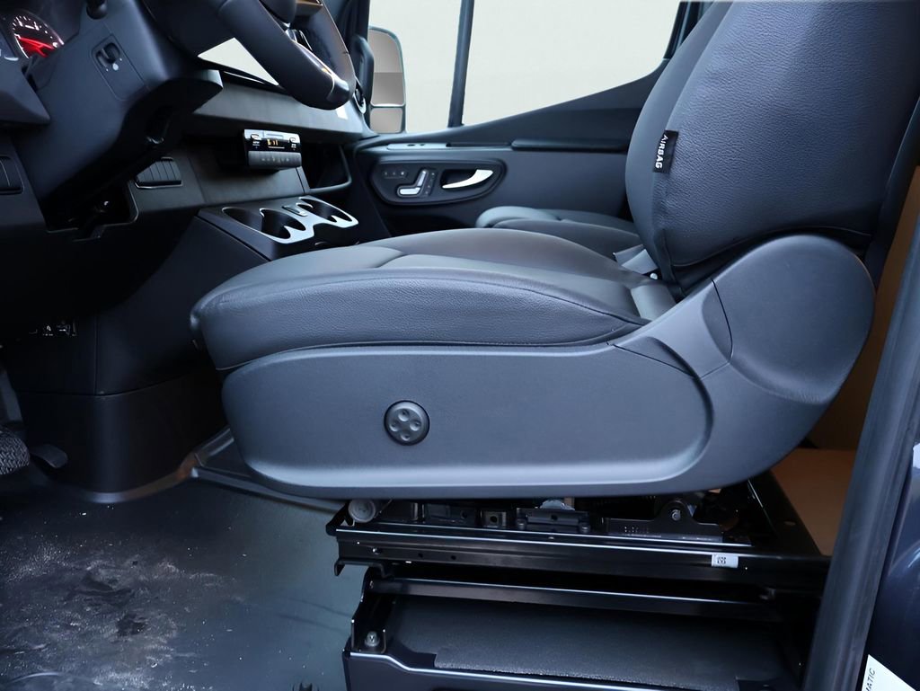 New 2026 Mercedes-Benz Sprinter 144 Cargo image 38