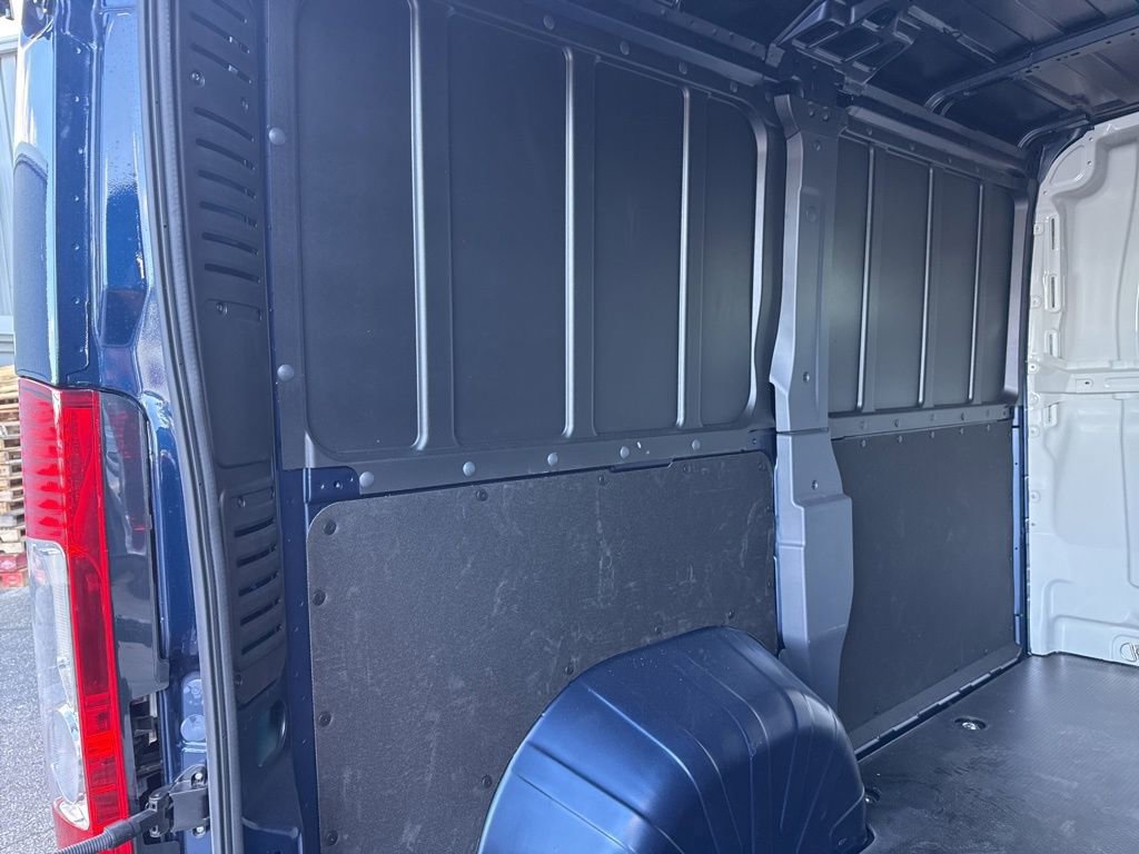 Used 2025 RAM ProMaster 1500 w/ Convenience Group image 25