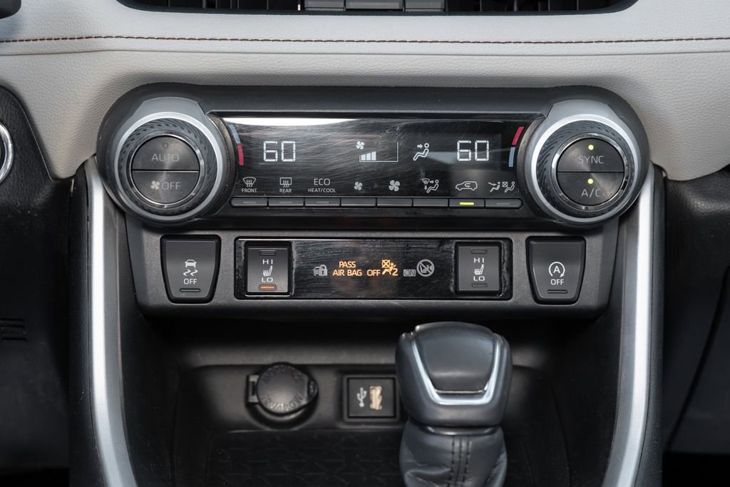 Used 2023 Toyota RAV4 XLE Premium AWD/4WD image 32