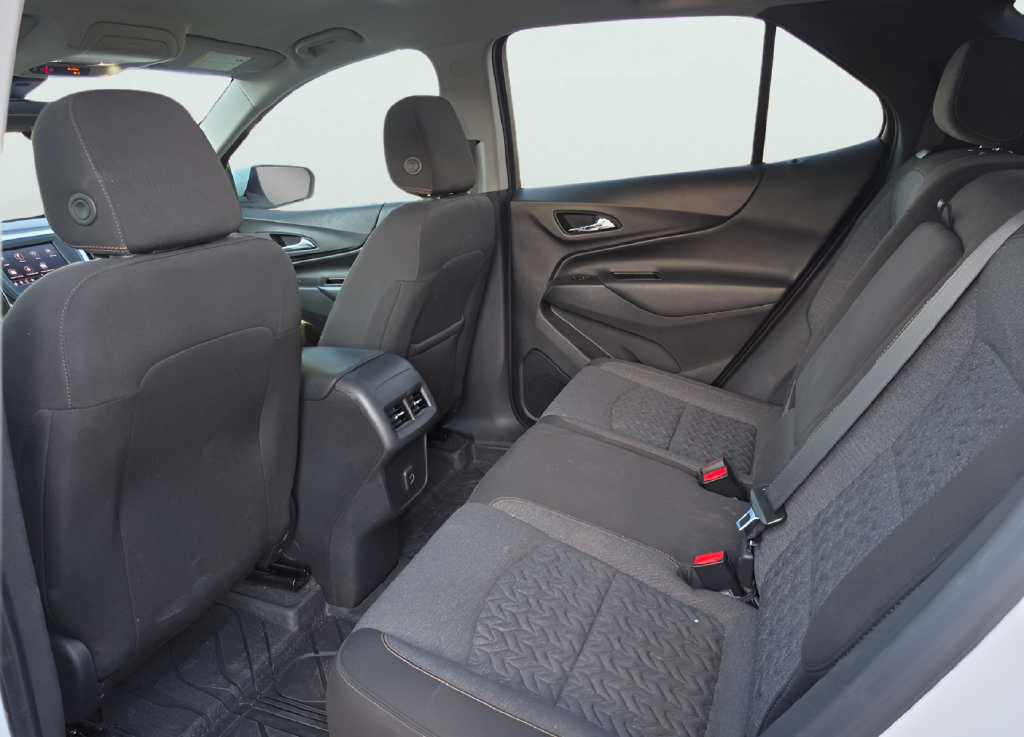 Used 2023 Chevrolet Equinox LT w/ LPO, Floor Liner Package AWD/4WD image 21