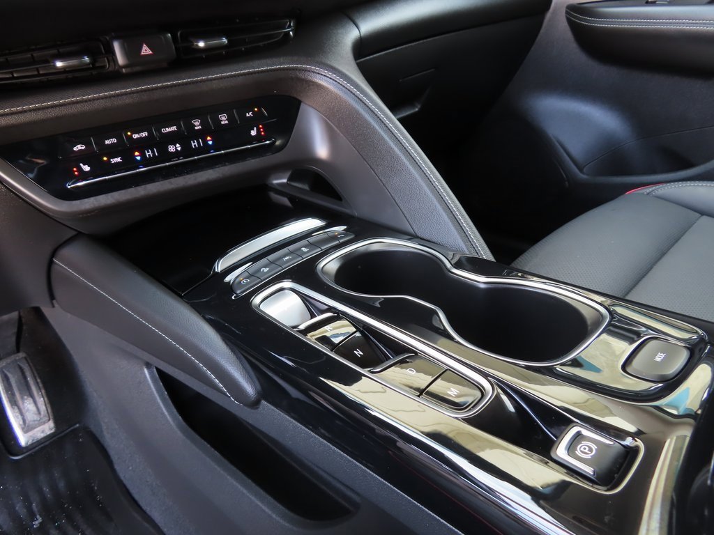 Certified 2023 Buick Envision Essence w/ Sport Touring Package image 20