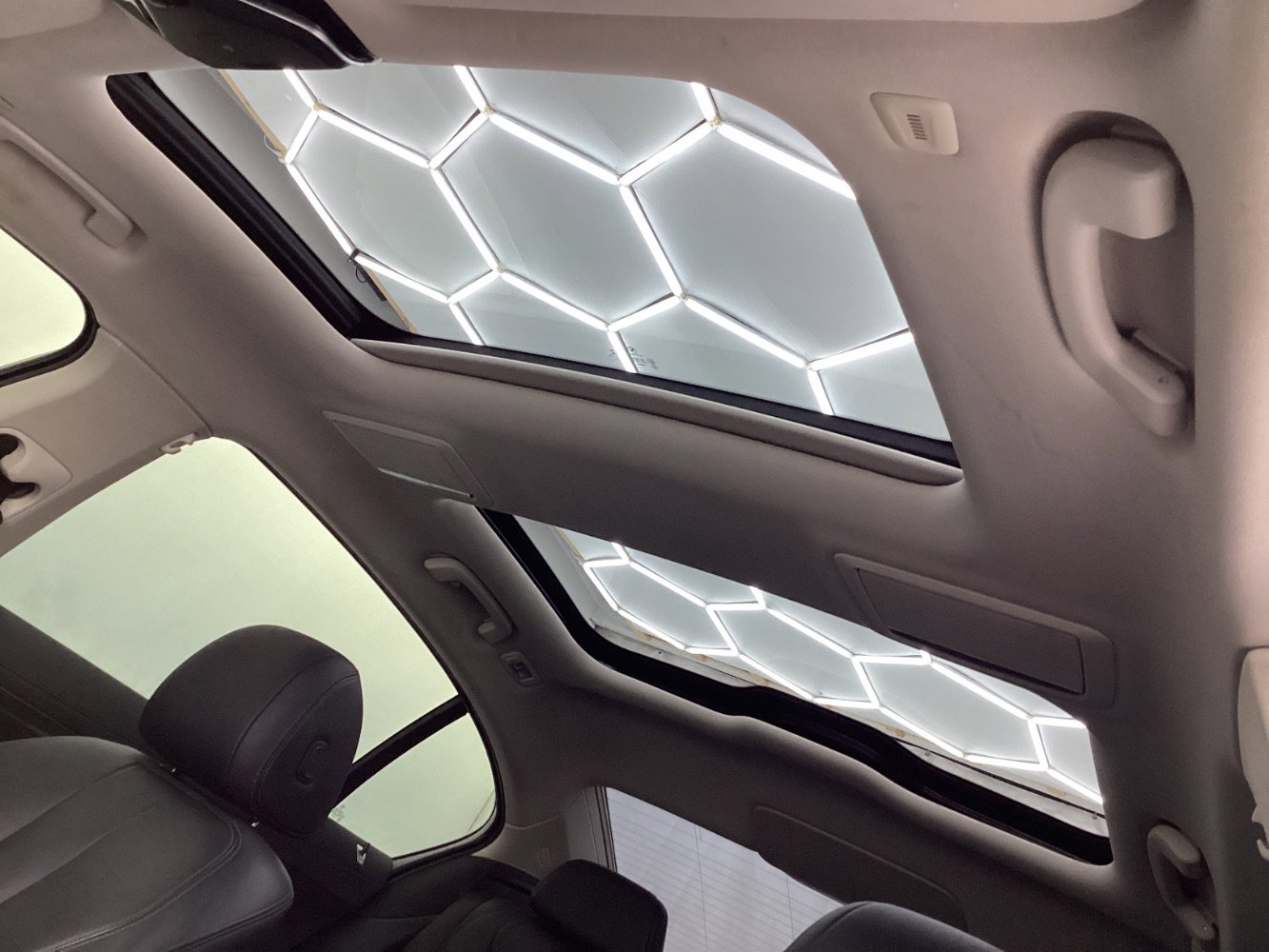 Used 2019 BMW 740i xDrive image 42