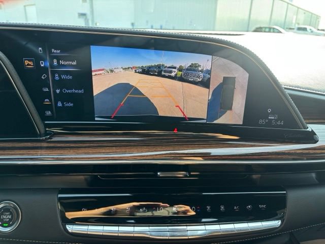 Certified 2024 Cadillac Escalade ESV Premium Luxury w/ Performance Package AWD/4WD image 13