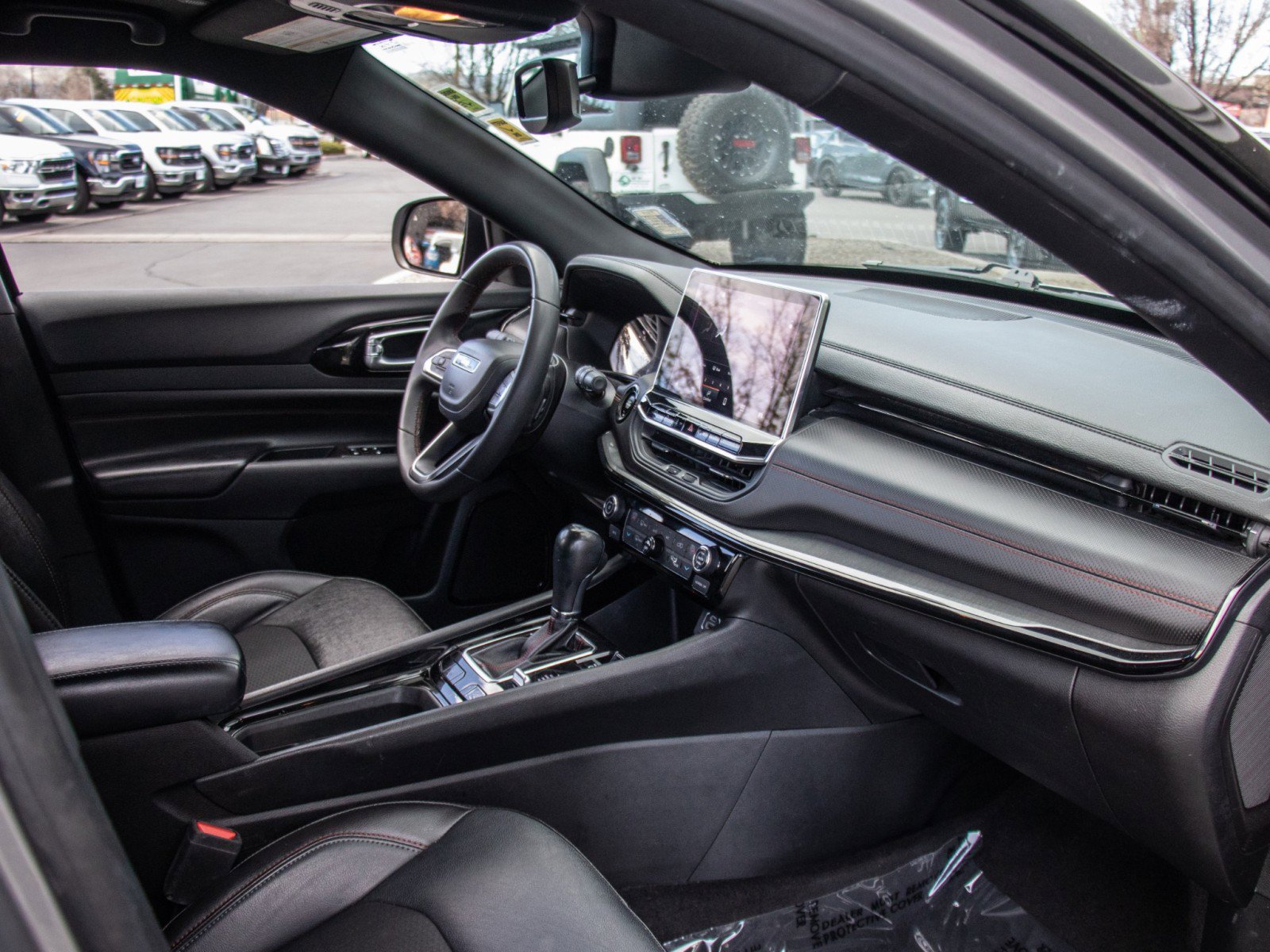 Used 2023 Jeep Compass Trailhawk image 18