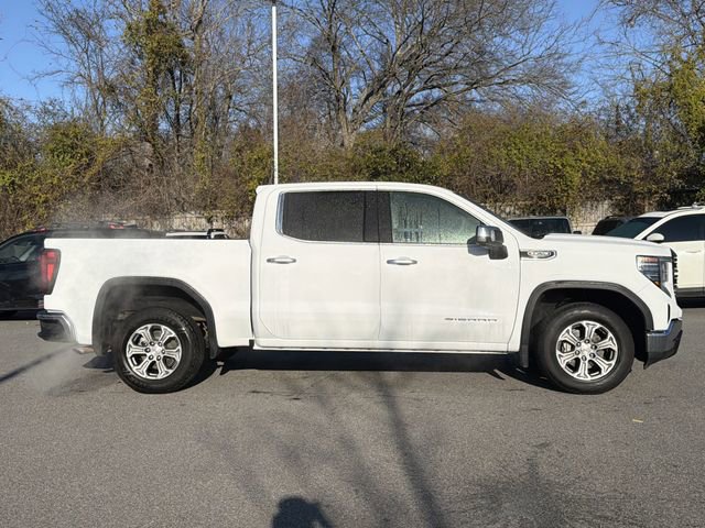 Used 2024 GMC Sierra 1500 SLT image 2
