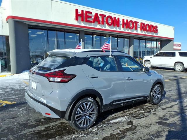 Certified 2024 Nissan Kicks SR w/ SR Premium Package image 3
