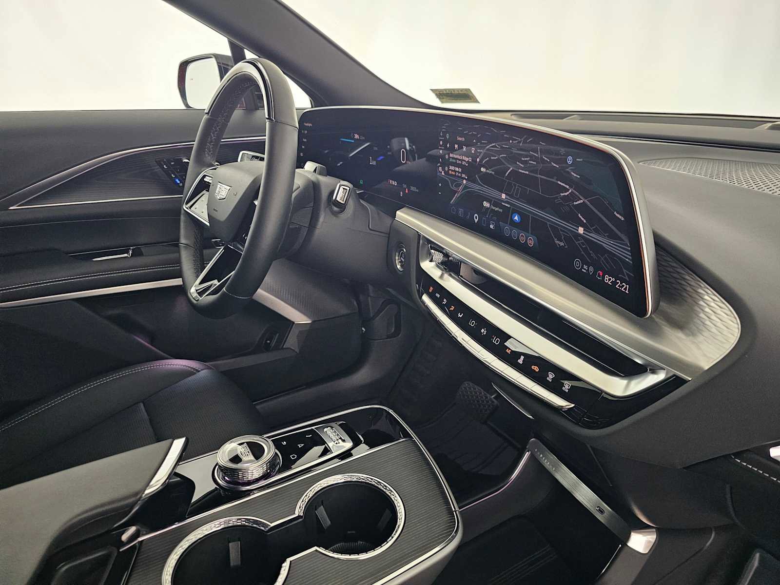 Used 2025 Cadillac Lyriq Luxury w/ LPO, Red Accent Package image 11