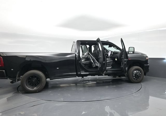 New 2026 RAM 3500 Laramie AWD/4WD image 67