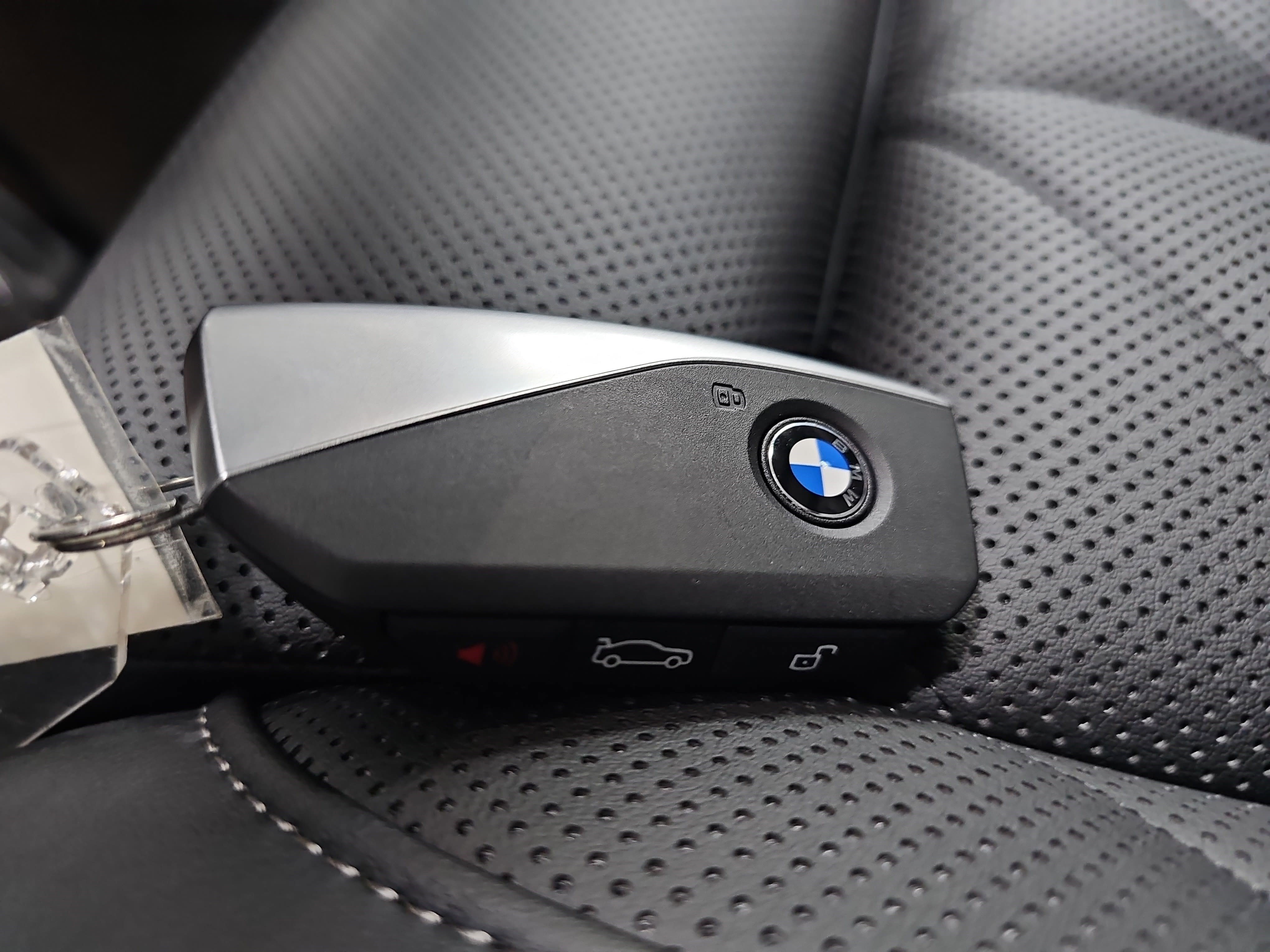 New 2026 BMW X5 xDrive40i w/ M Sport Package image 38