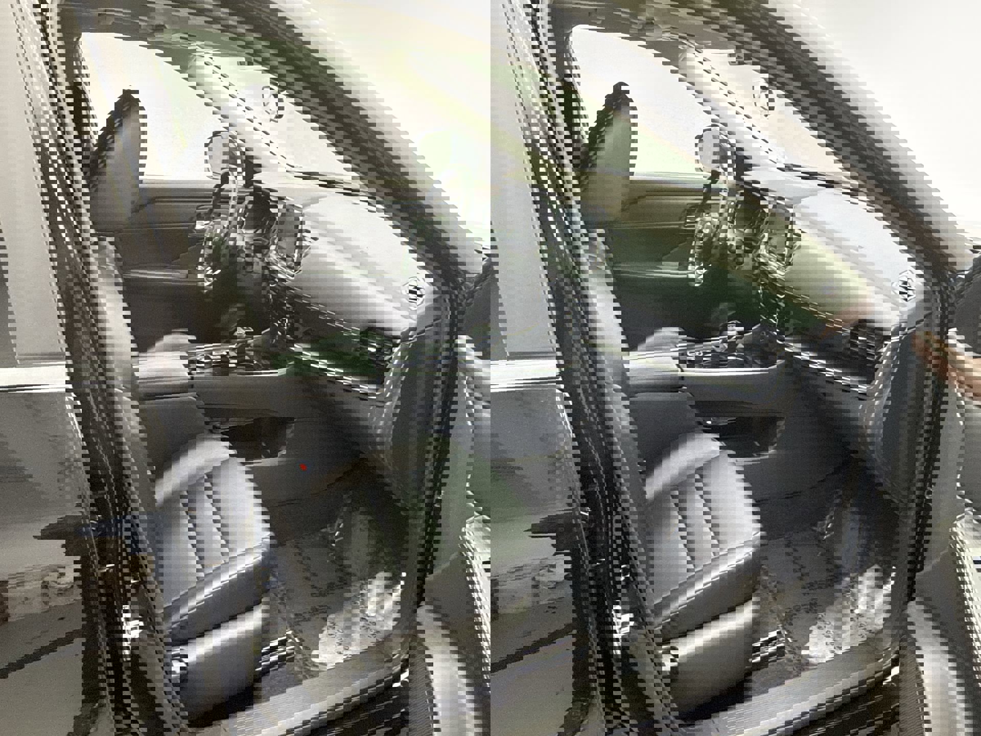 Used 2023 Nissan Rogue SV w/ SV Premium Package image 16