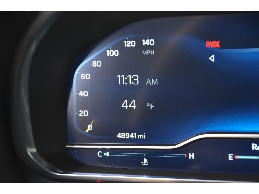 Used 2022 Chevrolet Suburban RST w/ Luxury Package image 19